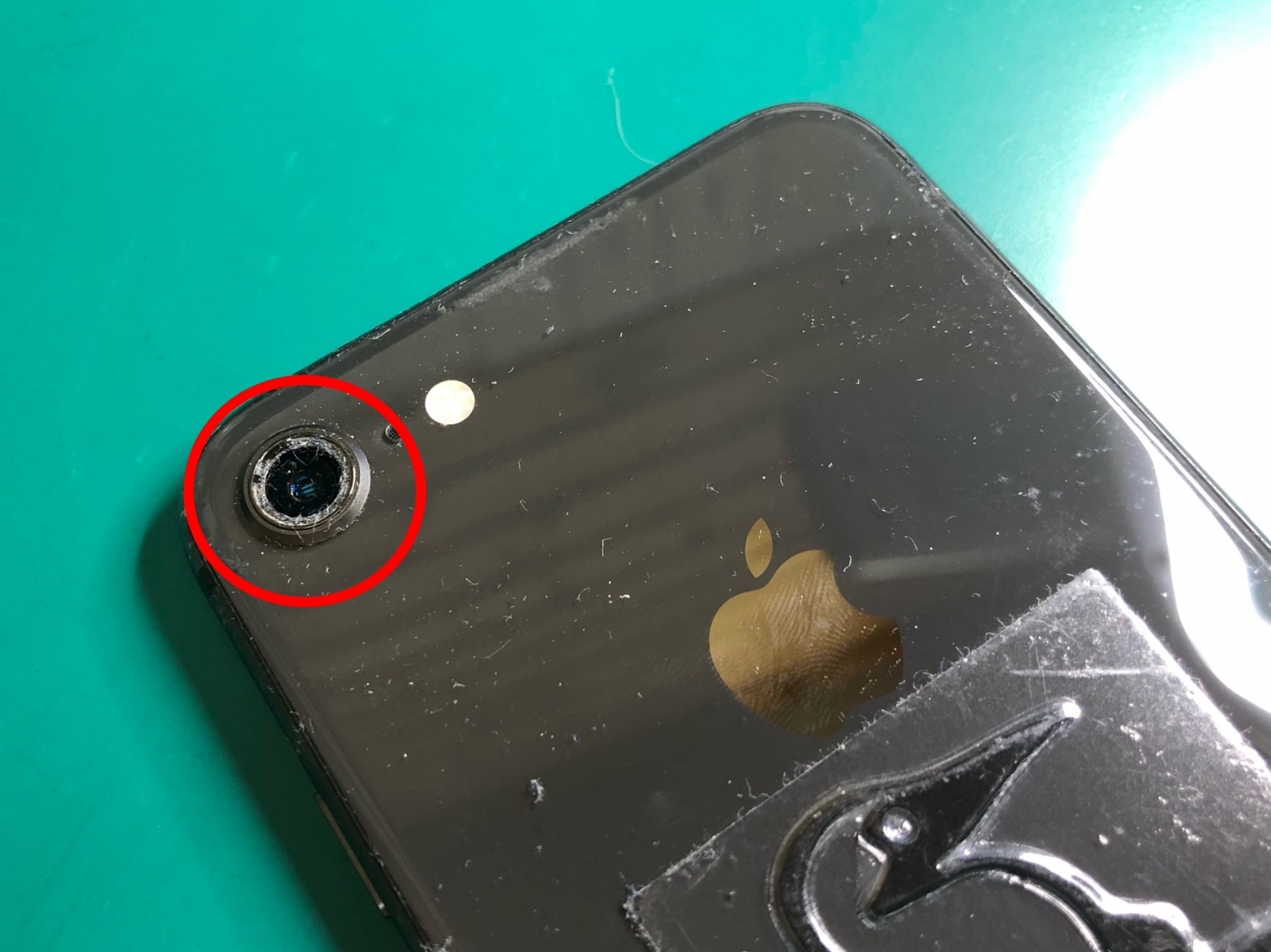 iPhoneカメラレンズ交換修理作業時間60分～お気軽にお問い合わせください。