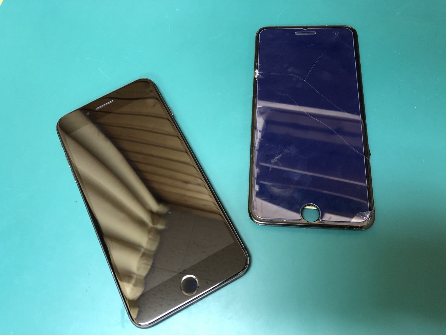 ガラスが割れてしまったiPhone8Plus修理で綺麗に生まれ変わりました。