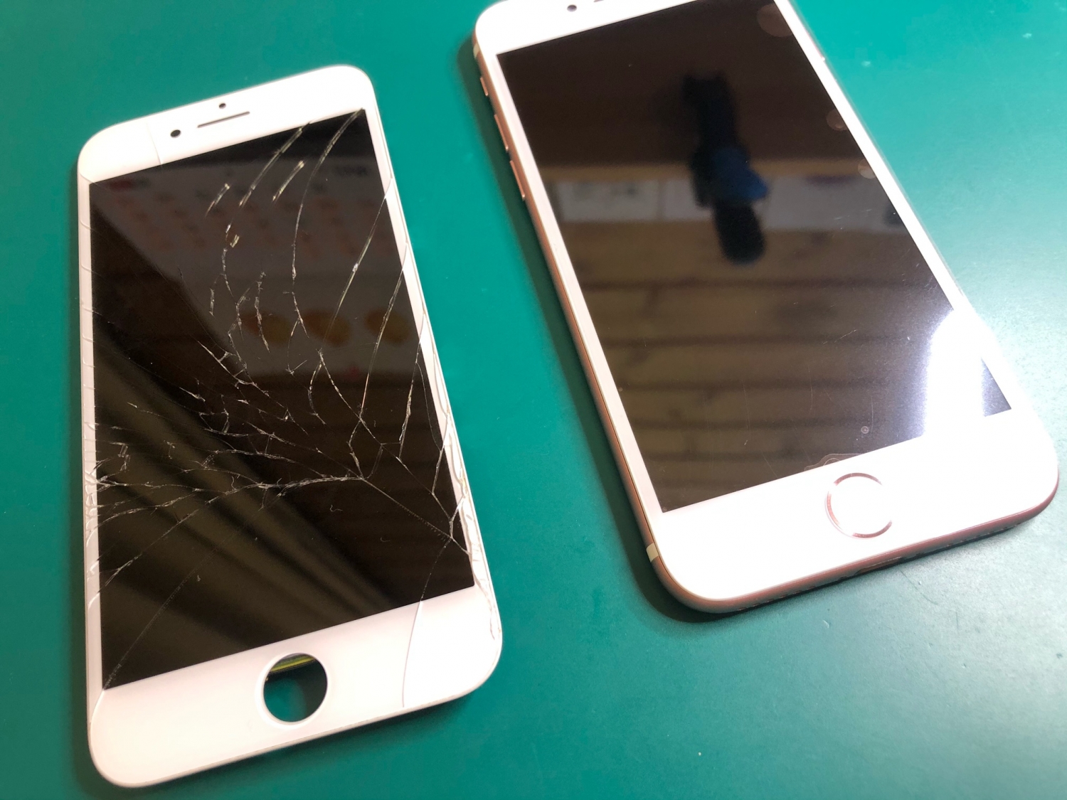 iPhone7画面ひび割れ修理のご紹介をさせていただきます。