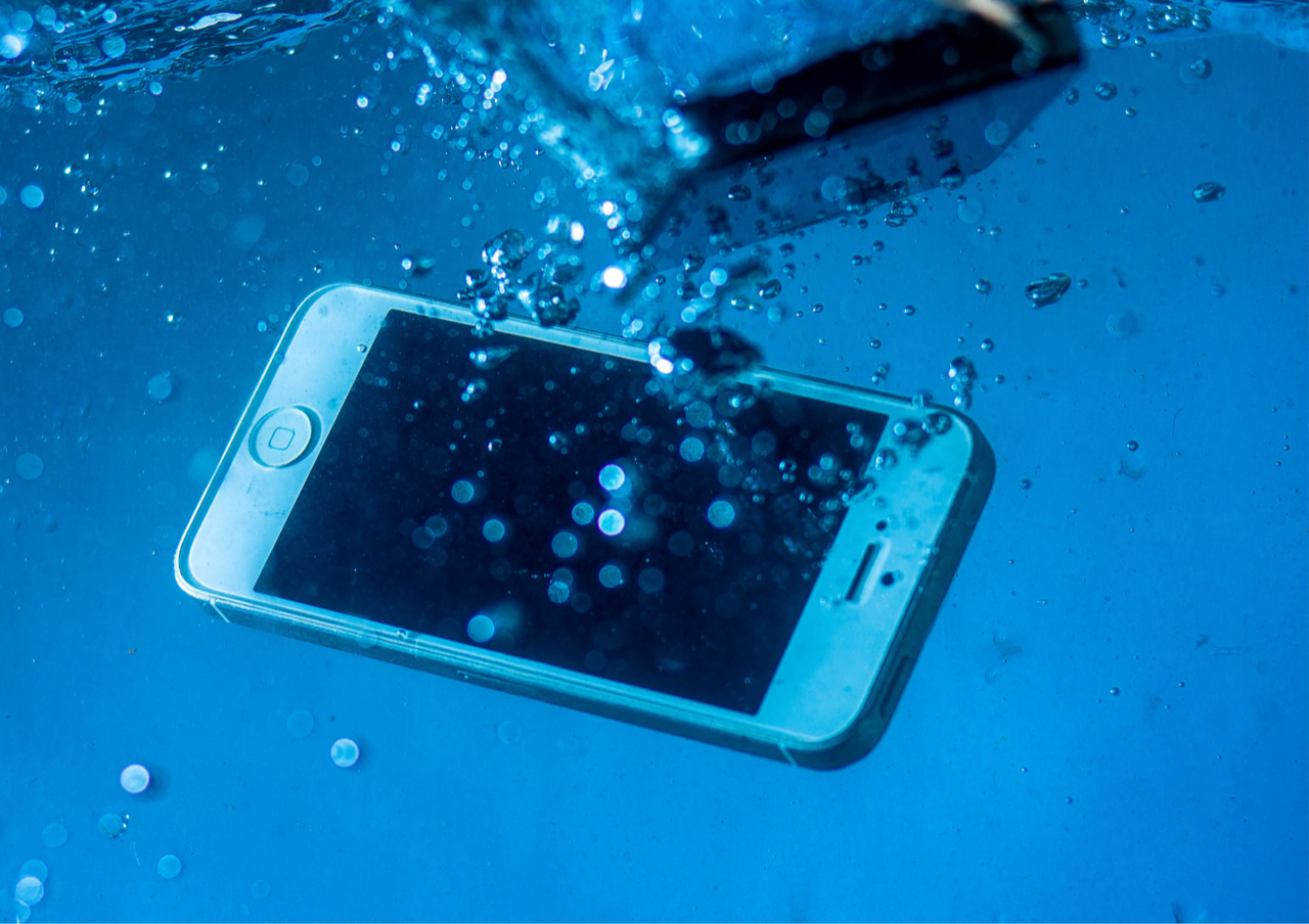 水没トラブルによる修理のご依頼が増加する夏場、iPhone水没後の復旧率を上げるために出来ることは？