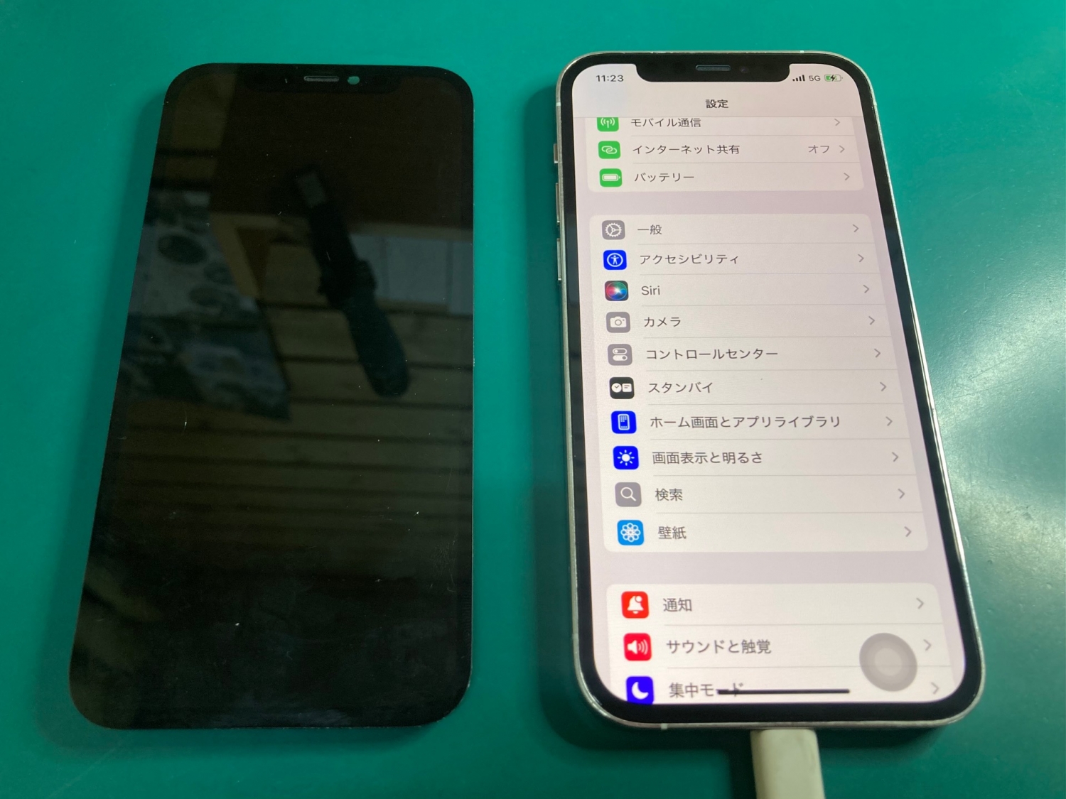 音は鳴るけど画面真っ暗…ブラックアウトiPhoneフロントパネル