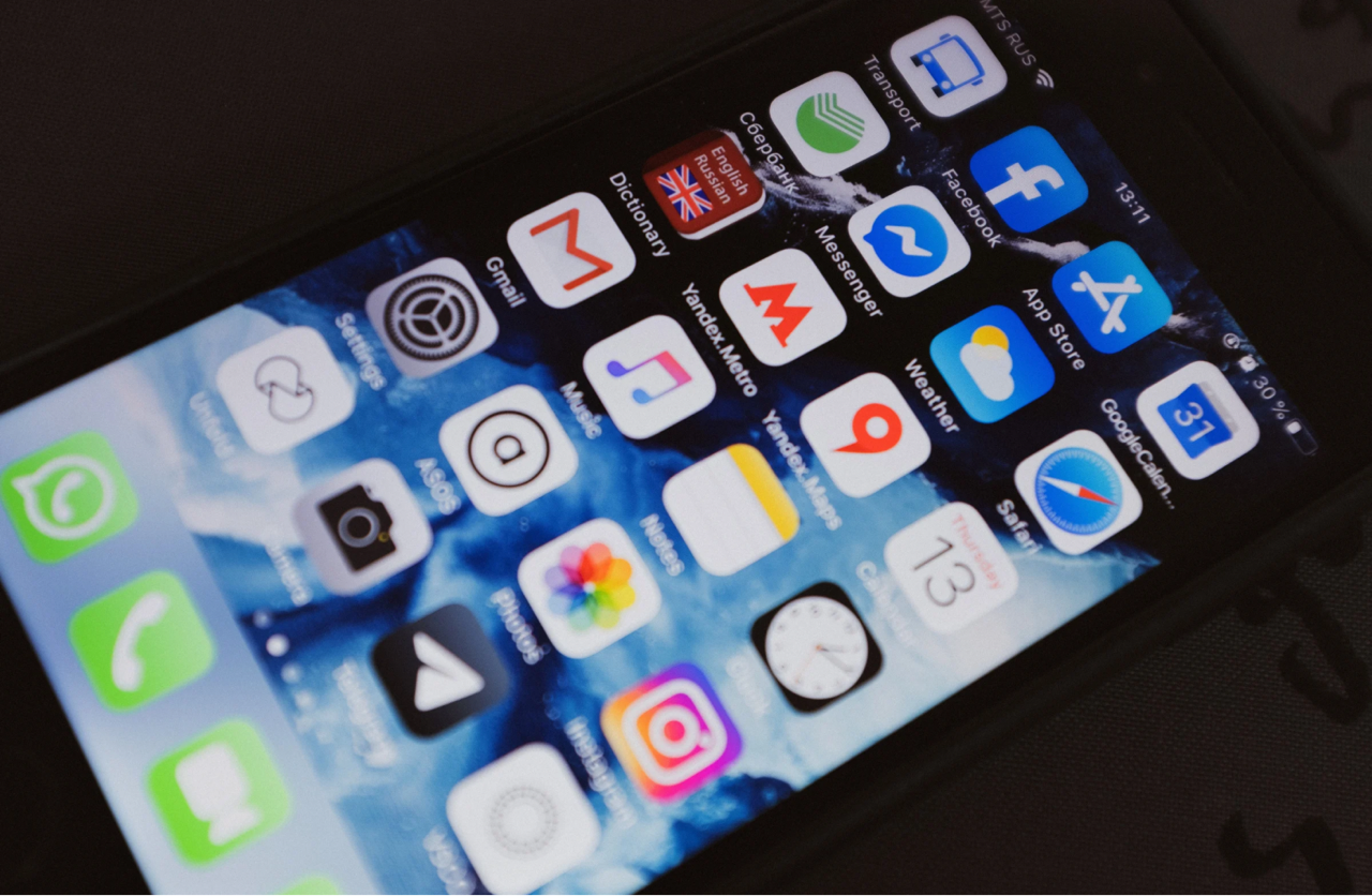 容量いっぱいによるトラブルを防ぐ！夏休みのうちにiPhoneの中身を整理しましょう。