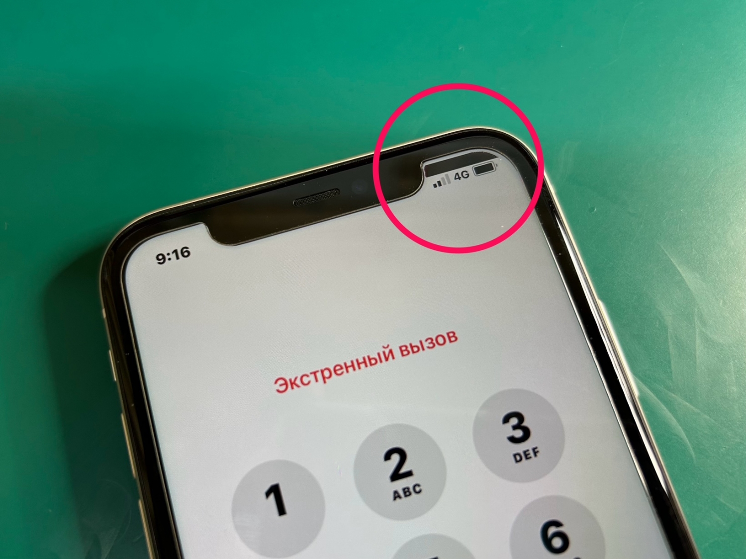 iPhone落下で液晶に黒いシミが発生…フロントパネル交換をさせていただきました。