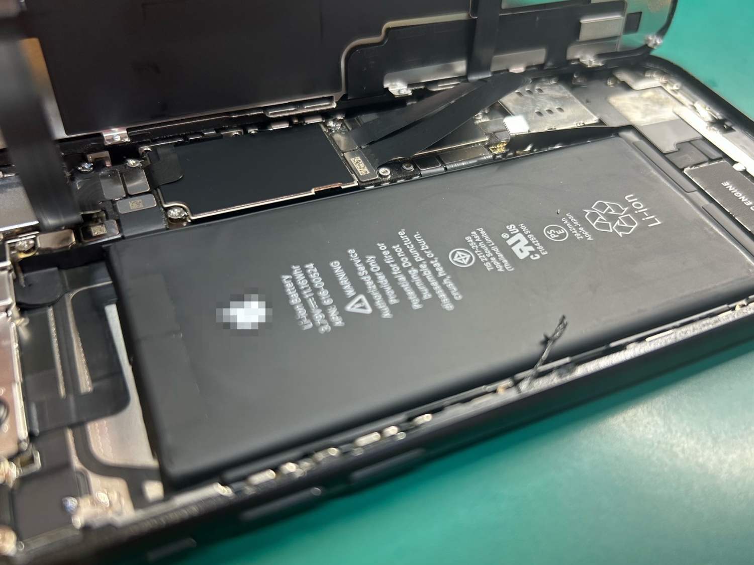 サブ機iPhoneのバッテリー交換！大切なデータそのままで完了しました。