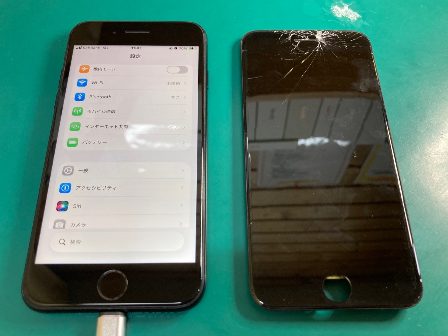 転倒によるiPhone画面ひび割れ…フロントパネル交換できれいになりました。