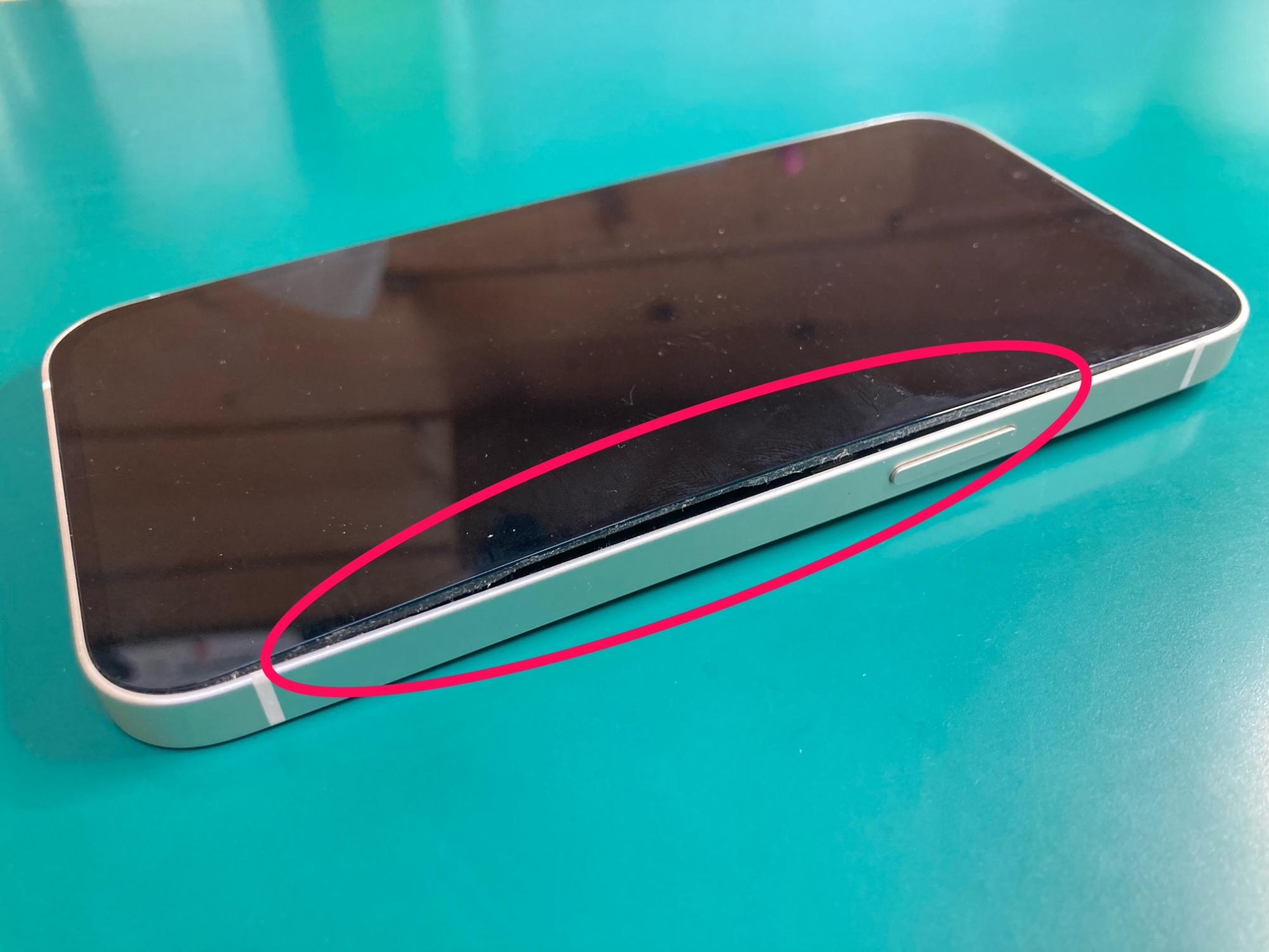 iPhone 11 ミントグリーン(内部バッテリー不良、液晶浮きあり