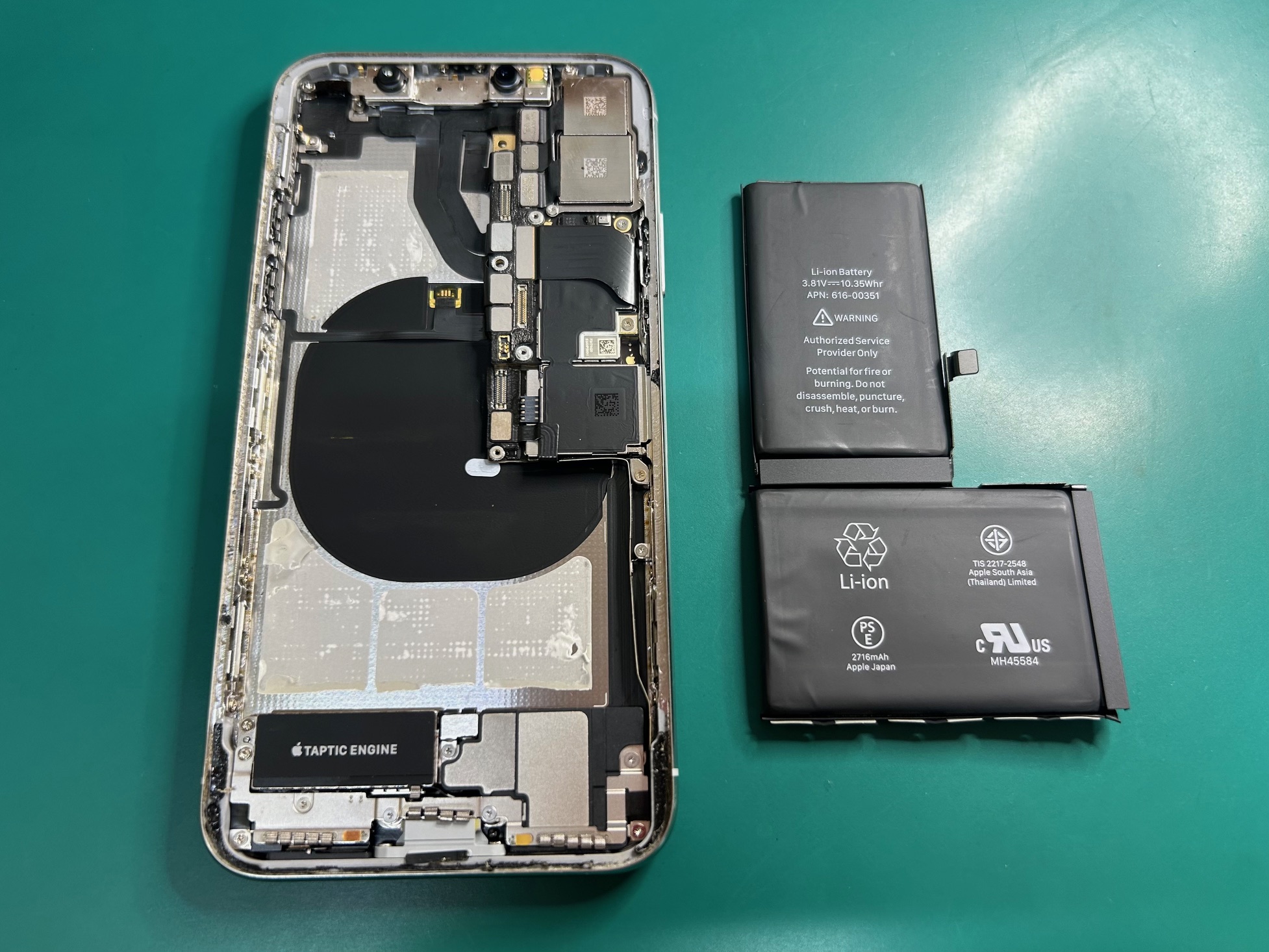 iPhone X バッテリー最大容量100% iPhoneXsバッテリー交換 最大容量100%表示